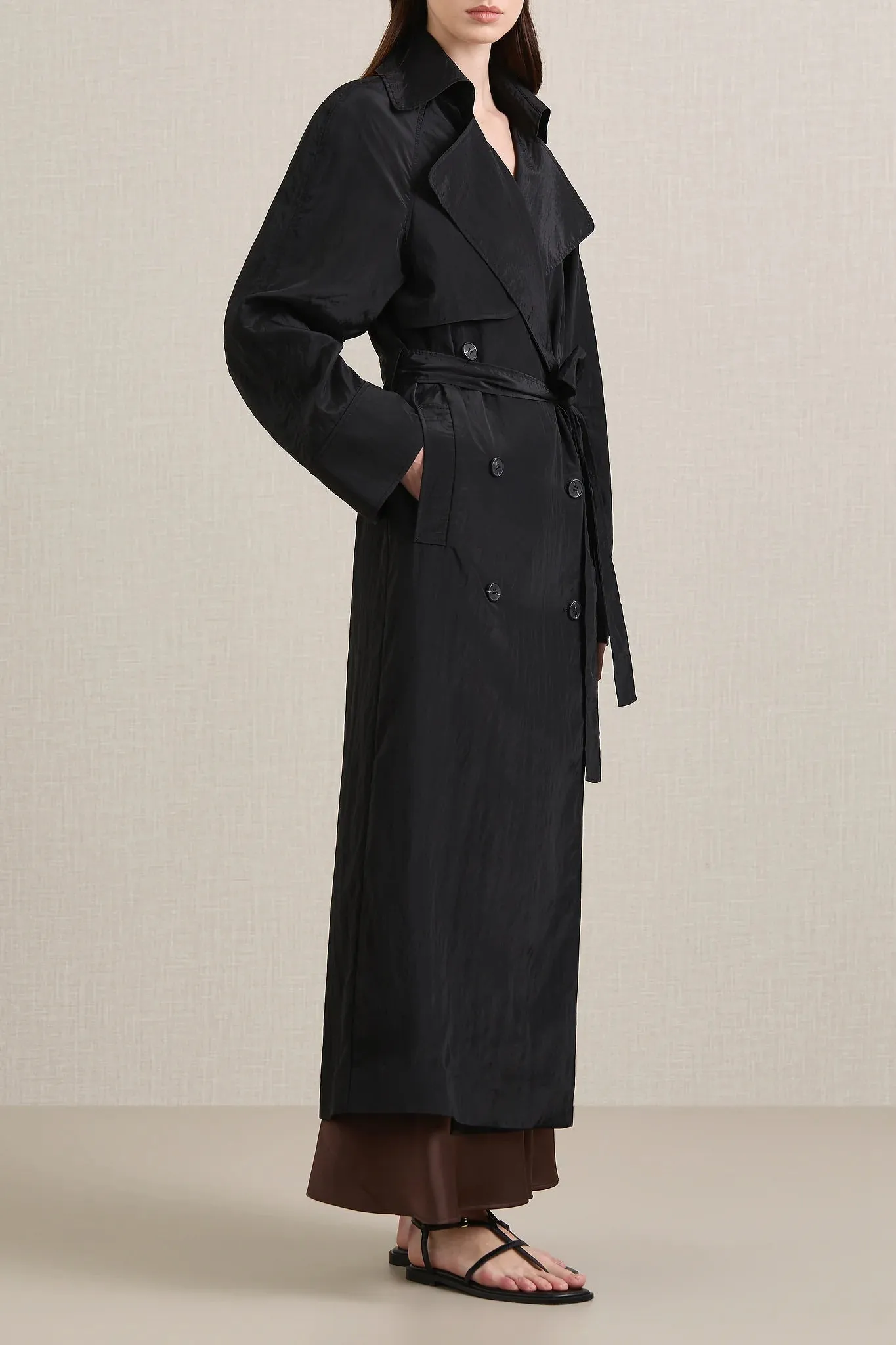 A.Emery The Ives Trench - Black