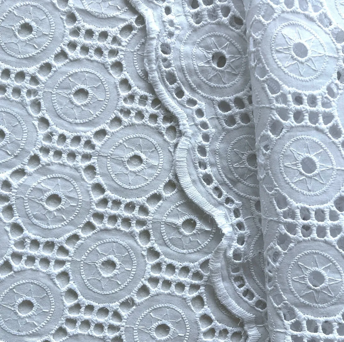 Circular Suns White Double-Scalloped Cotton Eyelet (Made in India)