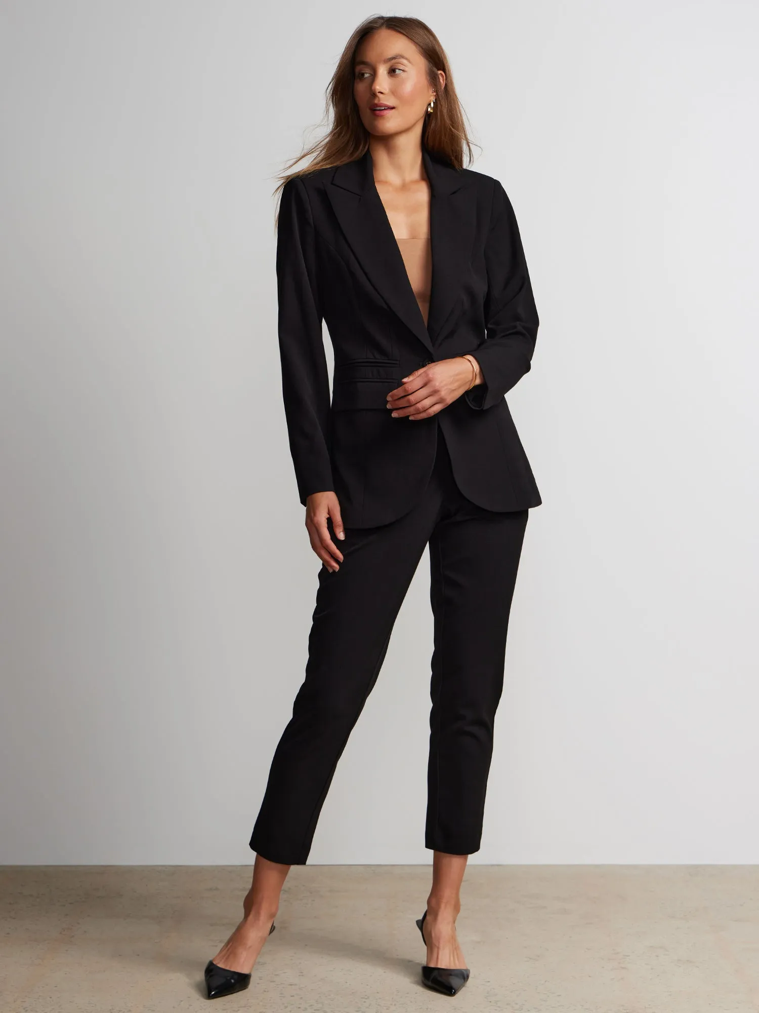 Essential Stretch Long Sleeve Peak Lapel Blazer