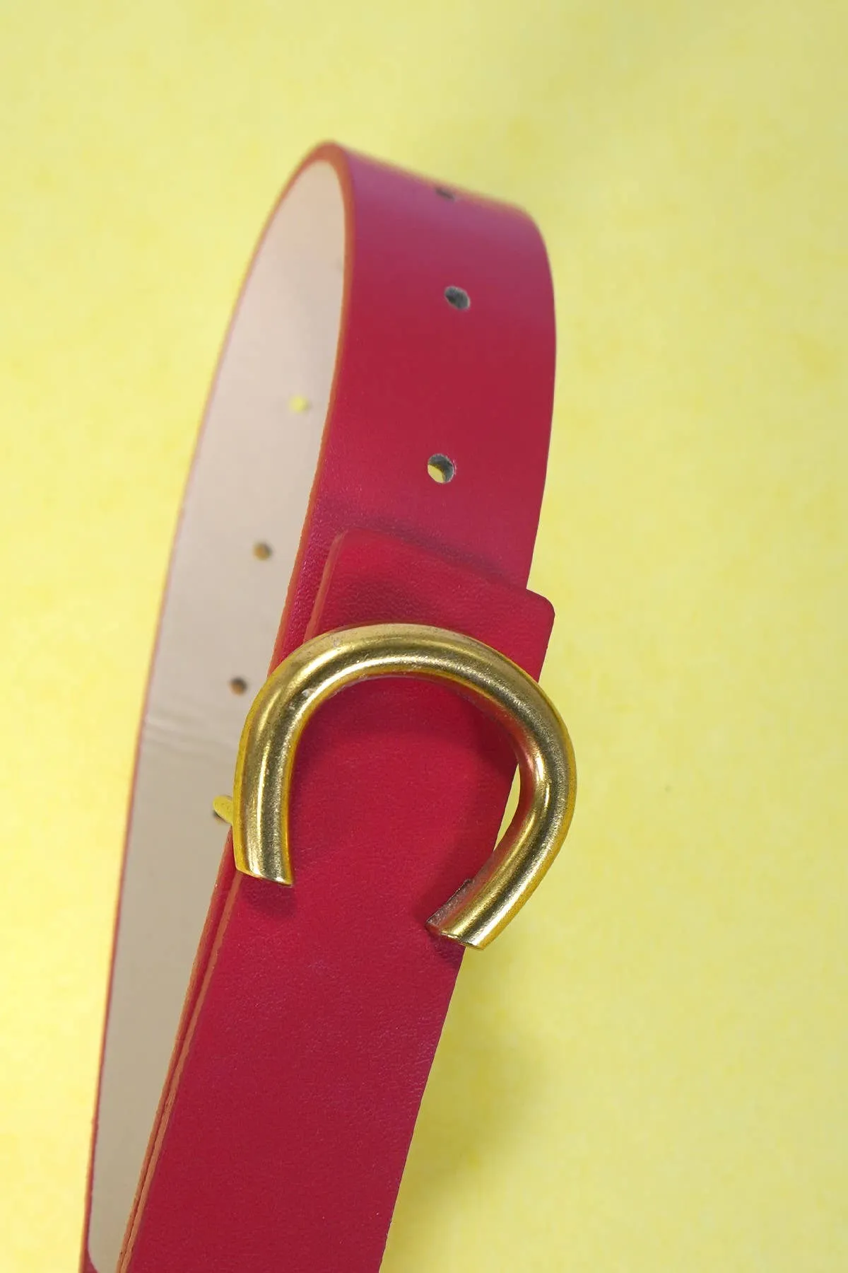 FAUX LEATHER GOLD HORSESHOE BELTS | 40BT642: Red