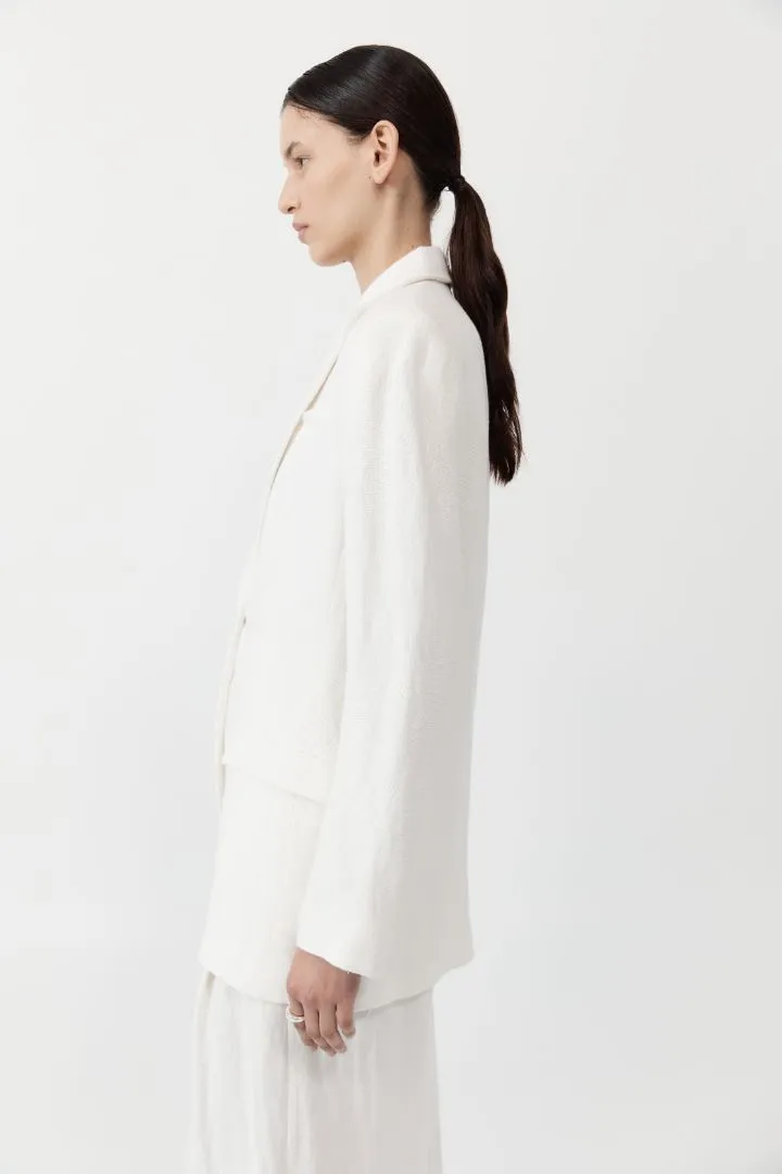 TAILORED LINEN BLAZER